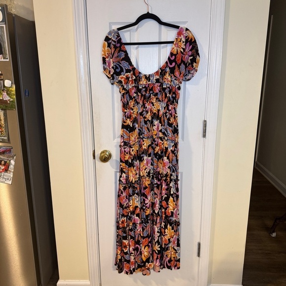 Chelsea & Violet Smocked Floral Puff Sleeve Maxi Dress | Size Small | NWT - Picture 2 of 9